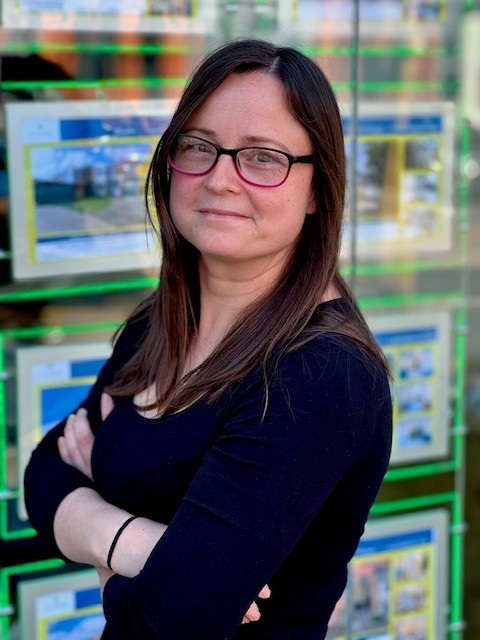 Profile photograph of Lucy Delve