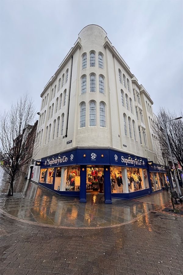 Self contained private student studios Nottingham city centre at The Junction