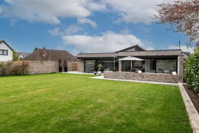 Image of Hollies Drive, Edwalton