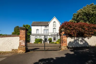 Image of Cavendish Crescent North, The Park, NG7