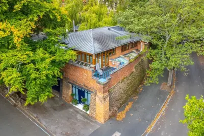 Image of Tunnel Road, The Park, NG7