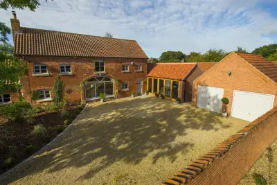 Image of Browns Lane, Stanton On The Wolds