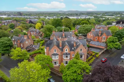 Image of Holles Crescent, The Park