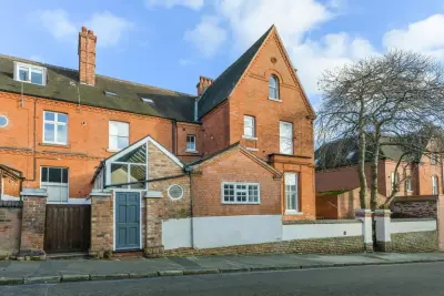 Image of Lenton Avenue, The Park