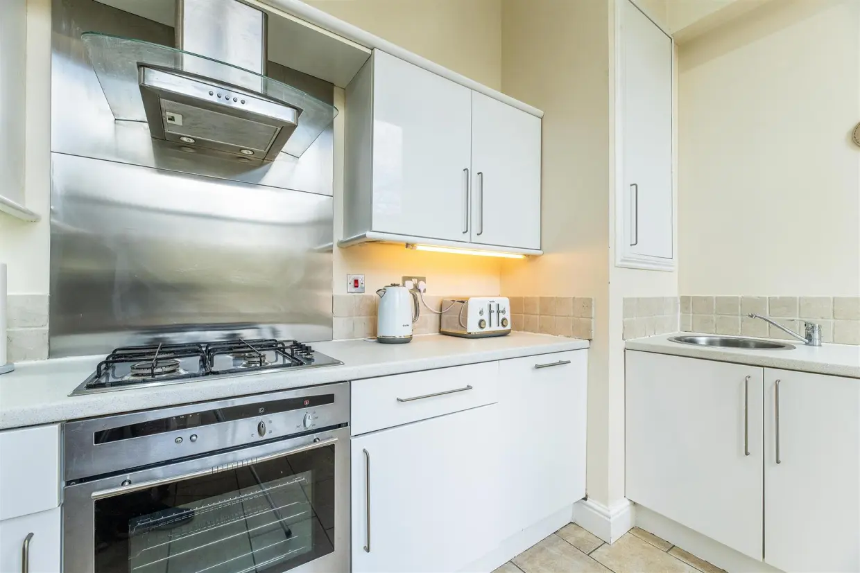 7 Redcliffe Road 037