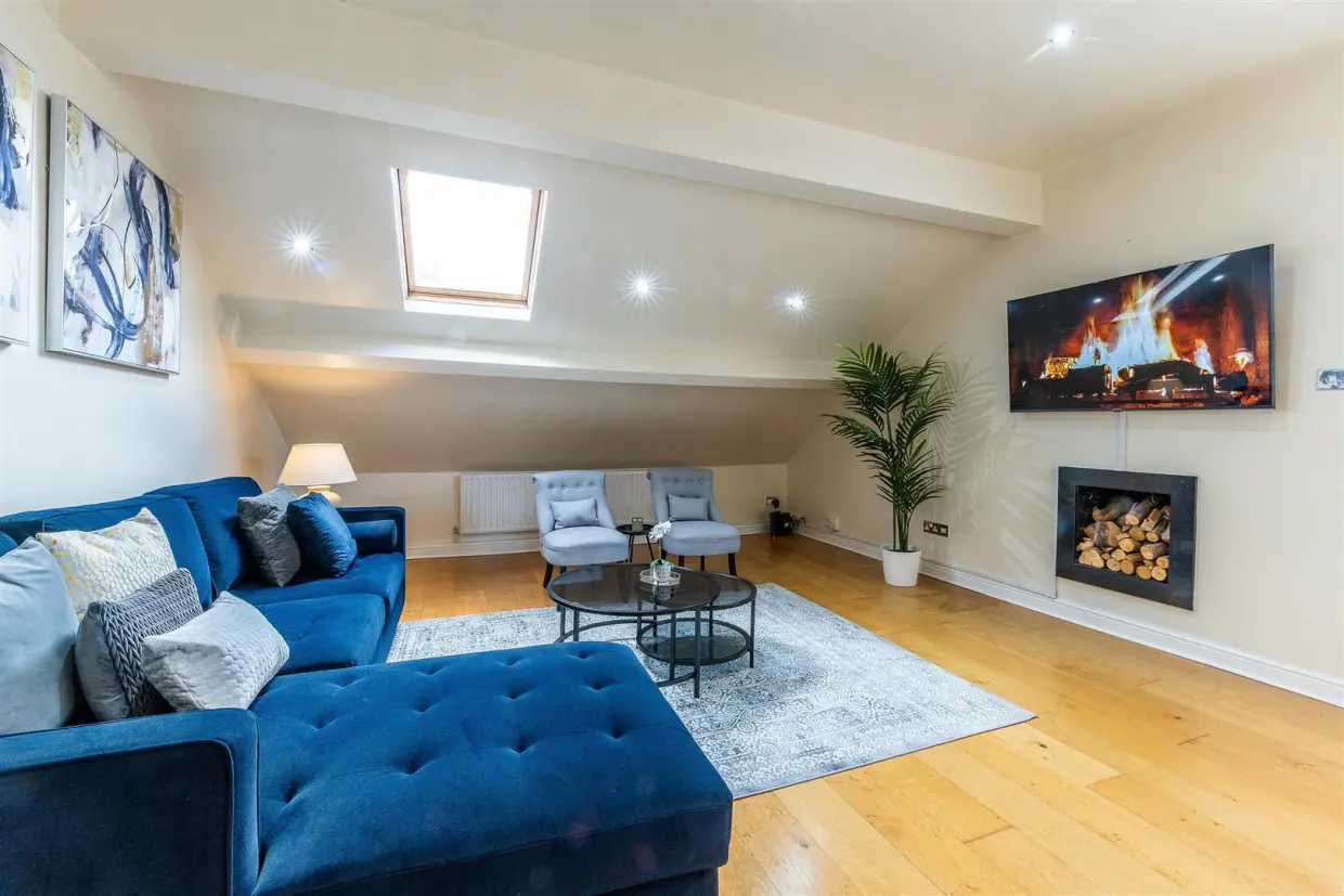 7 Redcliffe Road 011