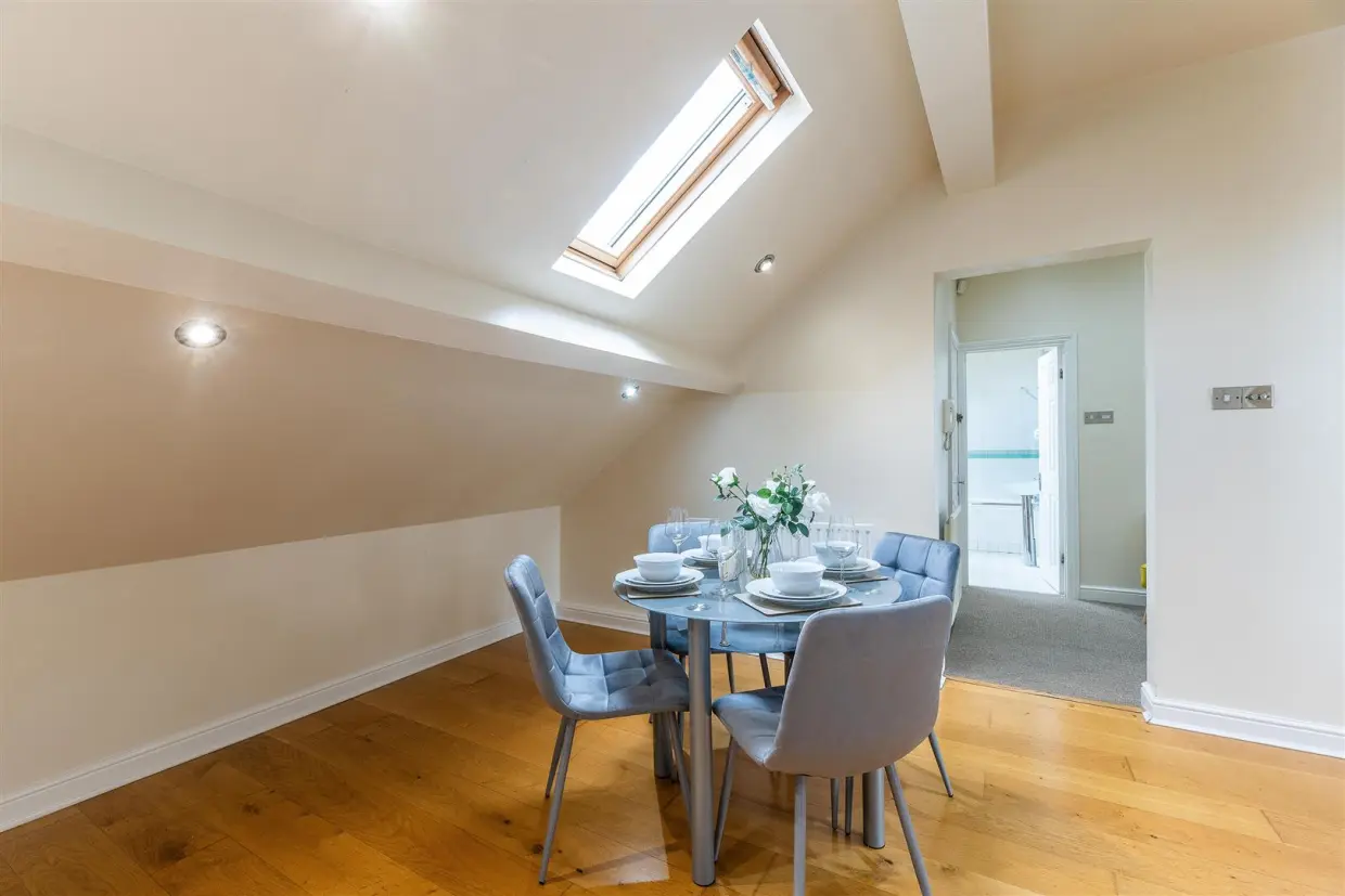 7 Redcliffe Road 019