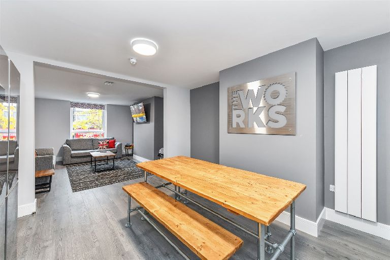 Image of High Road, NG9