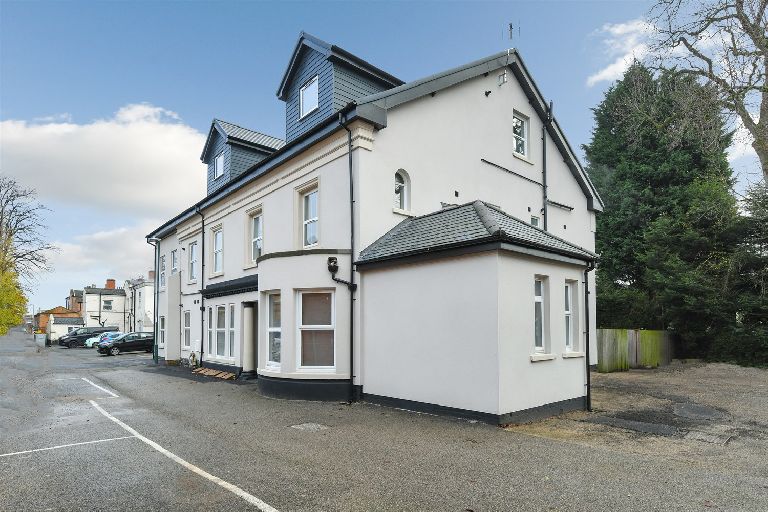 Image of 10 Third Avenue, NG7