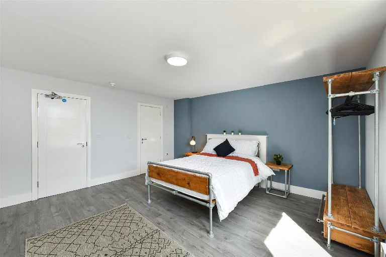 Image of High Road, NG9