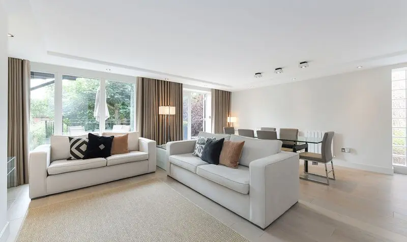 Image of Cavendish Crescent South, Cavendish Place Cavendish Crescent South, NG7