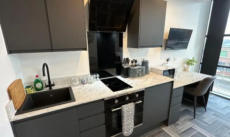 Image of High Road, Beeston, NG9