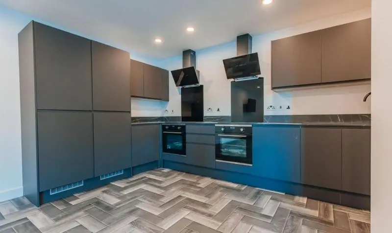 Image of High Road, Beeston, NG9